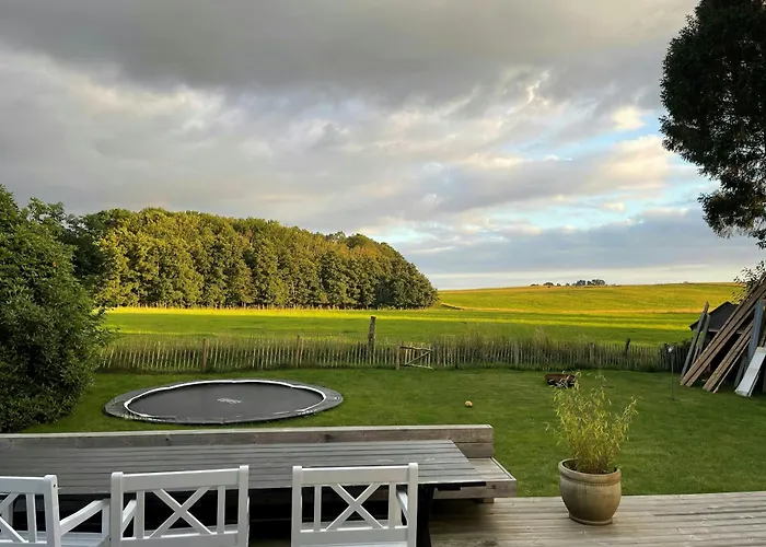 Сasa de vacaciones Modern With Views In